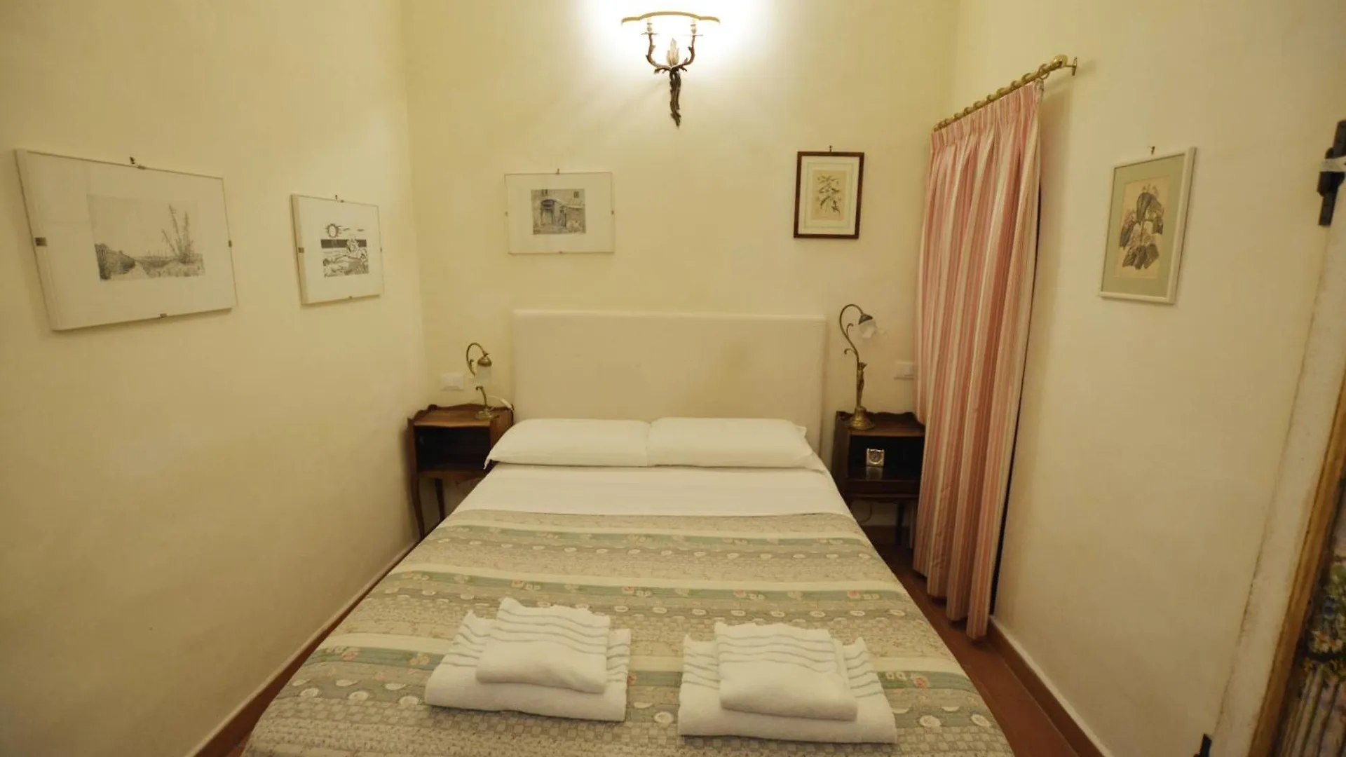 Capponi Apartment Florence