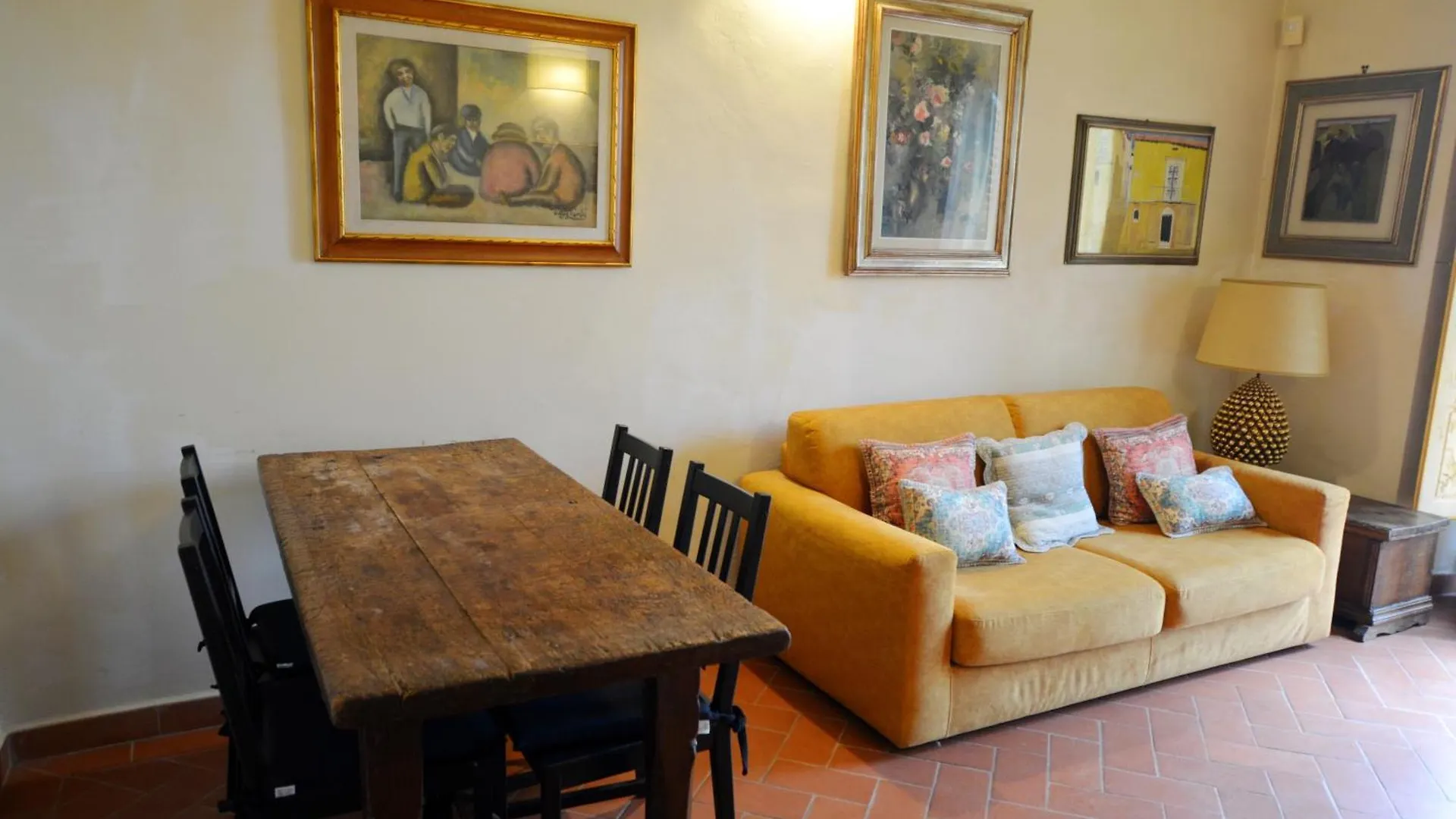 Capponi Apartment Florence
